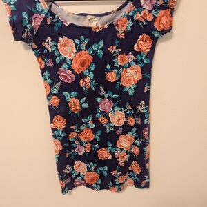 Forever 21 Floral Short Sleeve Top - Navy and Multicolor
